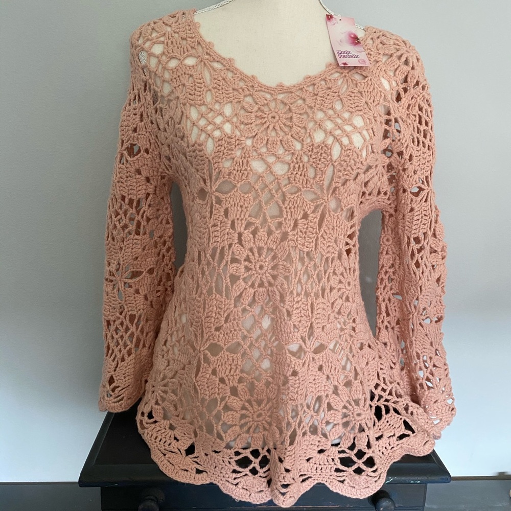 Women’s Crocheted boutique sweater L/XL